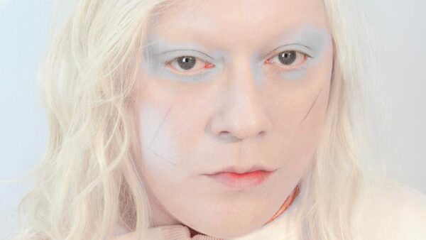 ANOHNI lança o single “Breaking”