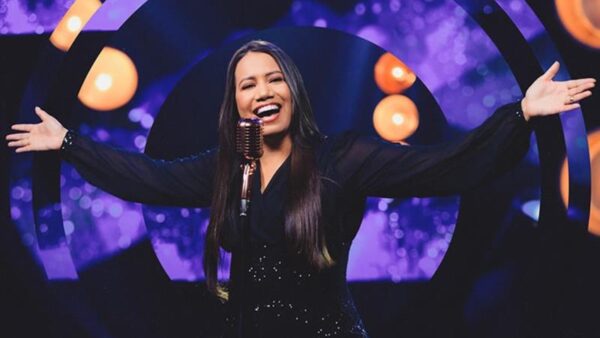 Cantora Érika Lopes lança o single “Glórias a Deus” e celebra gratidão por vencer tempos difíceis