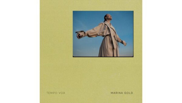 Marina Gold reflete sobre tempo e superação no novo single autoral “Tempo Voa”