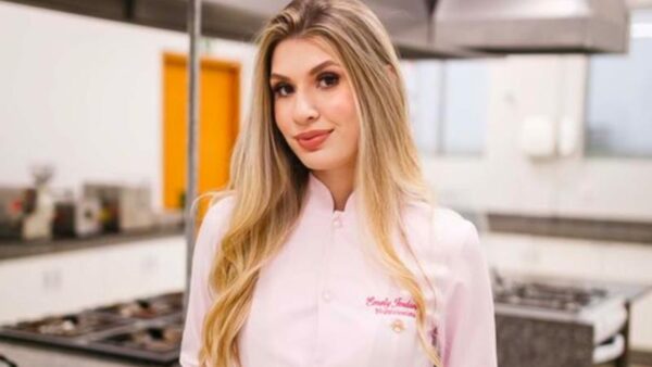 Emely Jordana: Nutricionista Especialista em Obesidade e Emagrecimento