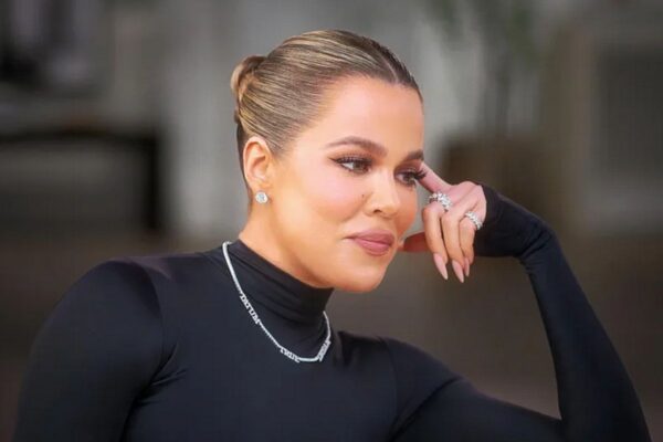 Khloé Kardashian ataca prefeita de Los Angeles: ‘Você é uma piada!’