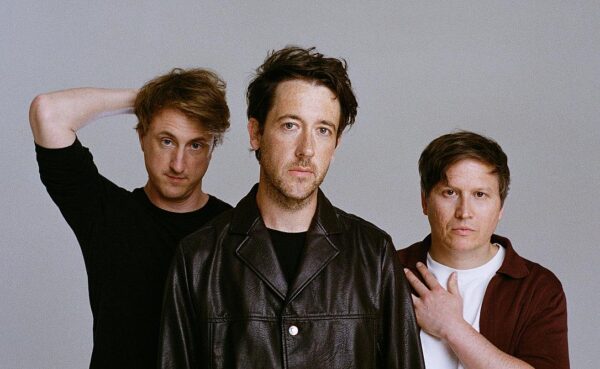 The Wombats revela hoje seu sexto álbum de estúdio, Oh! The Ocean